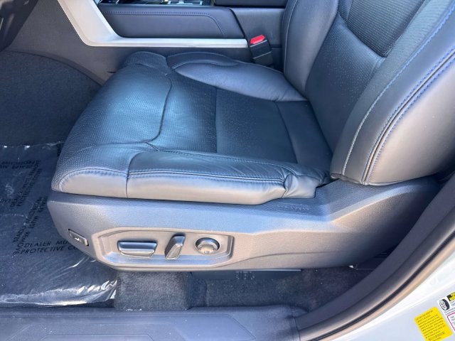 Used 2026 Toyota Sequoia Platinum AWD/4WD image 24