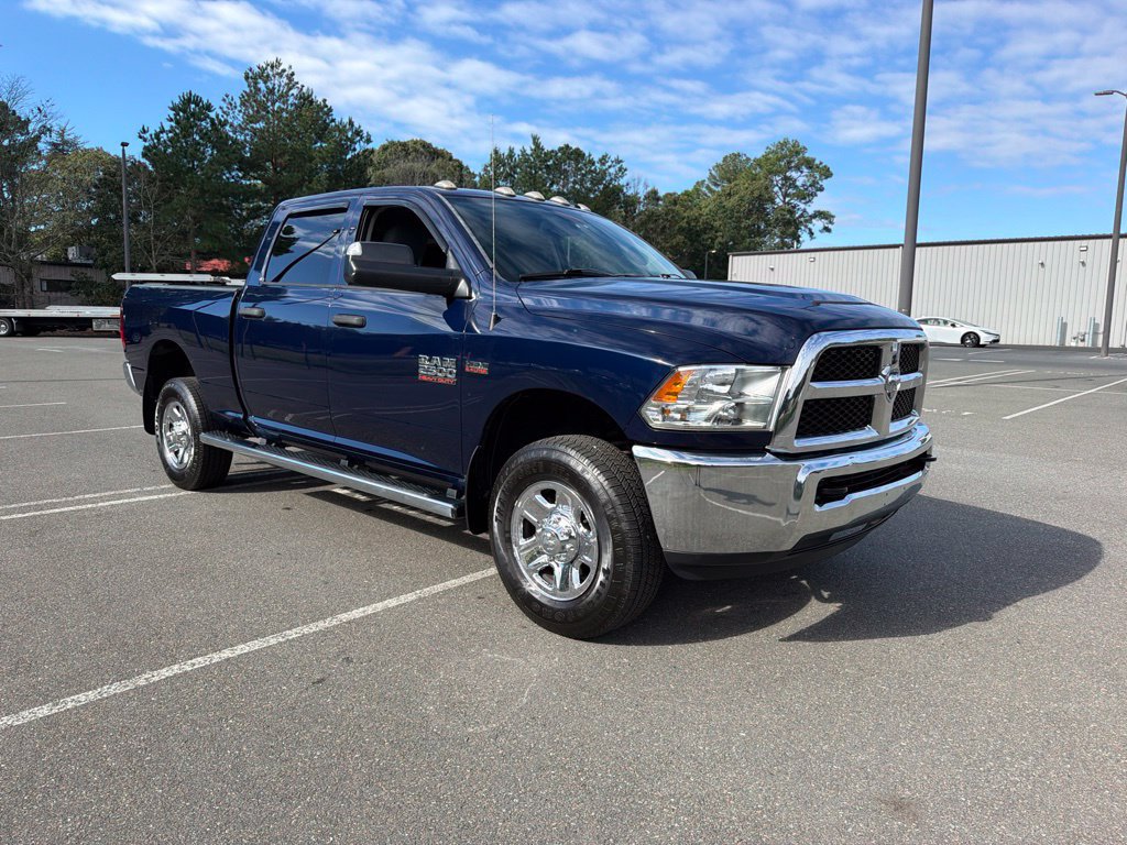 Used 2018 RAM 2500 Tradesman w/ Chrome Appearance Group AWD/4WD image 4