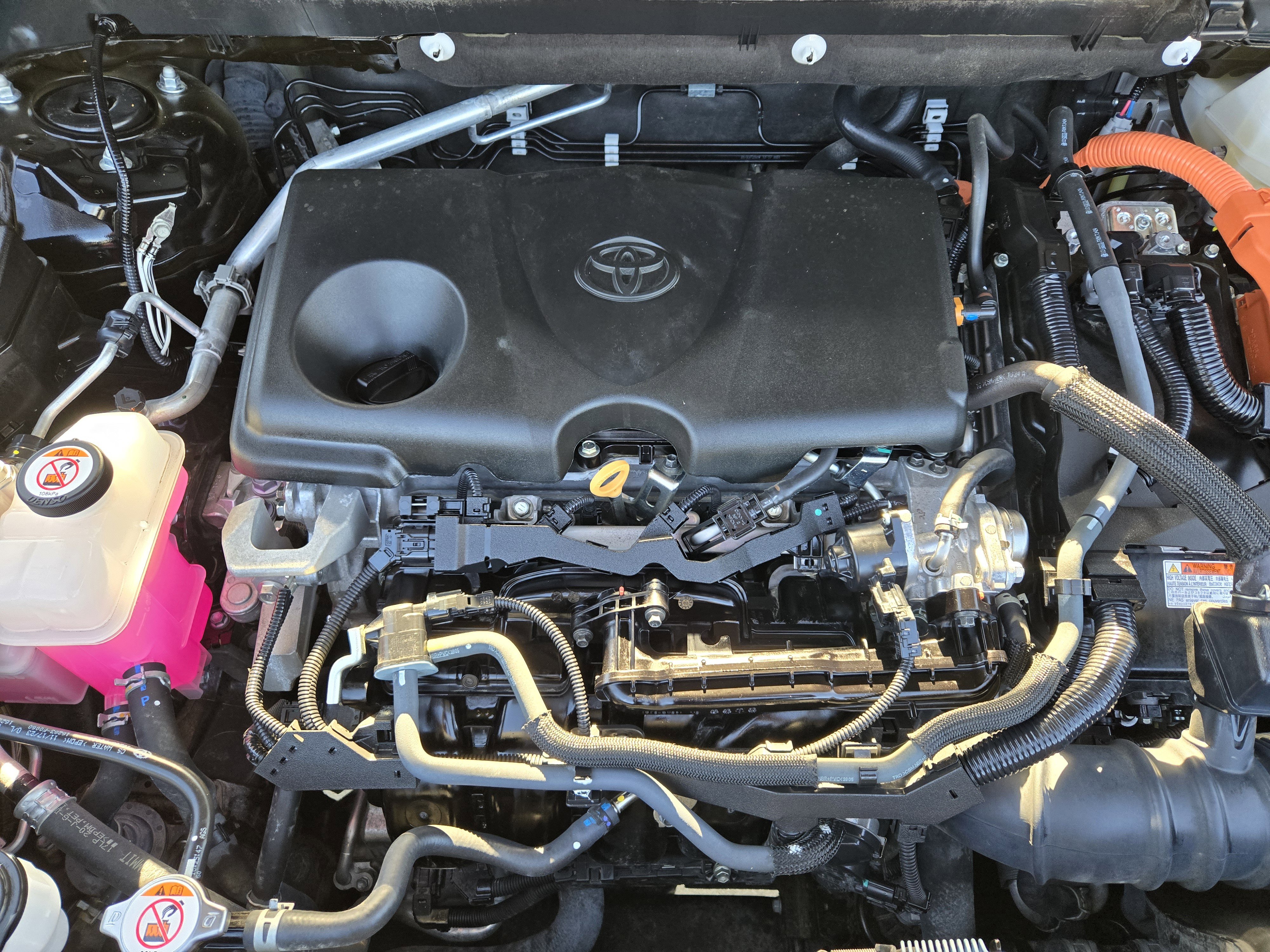 Used 2024 Toyota RAV4 XLE w/ Convenience Package image 38