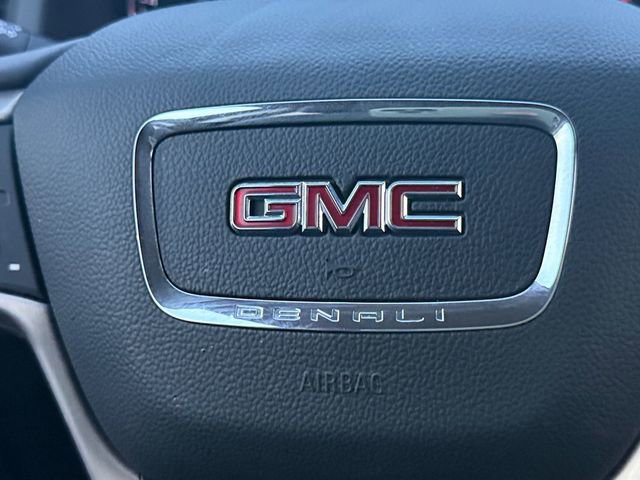 Used 2021 GMC Acadia Denali w/ Denali Technology Package FWD image 5