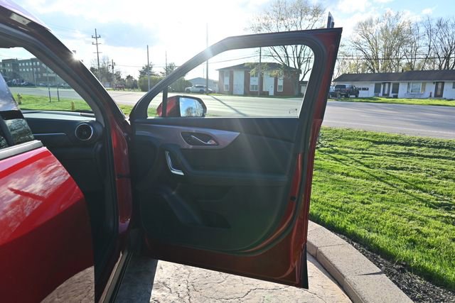 Used 2023 Chevrolet Blazer LT FWD image 18