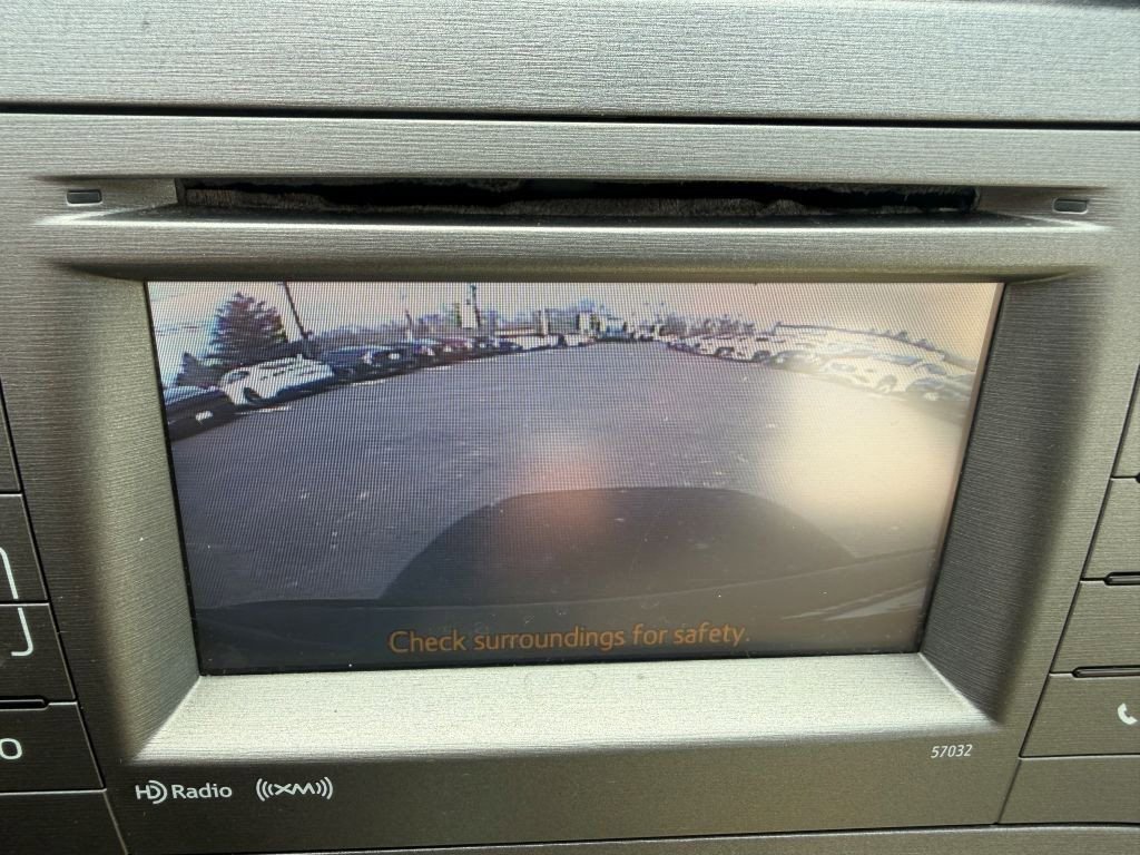 Used 2015 Toyota Prius Three FWD image 15