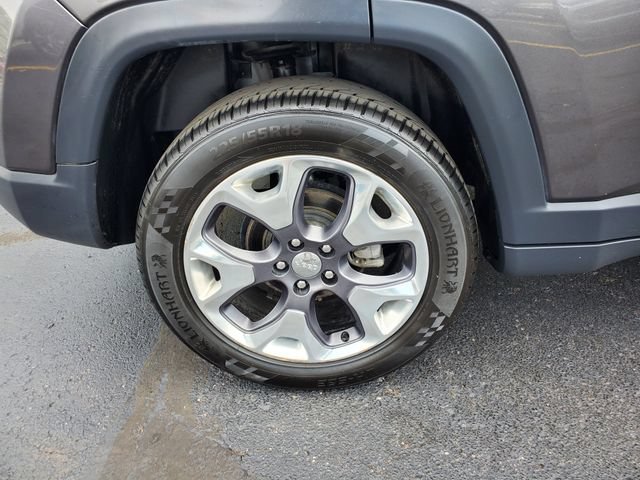 Used 2020 Jeep Compass Limited AWD/4WD image 9