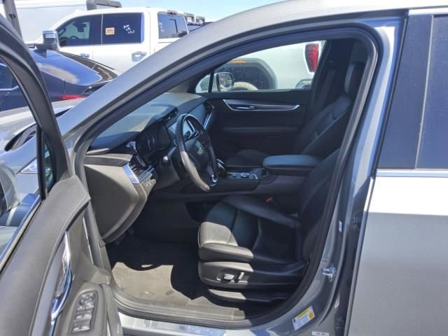 Used 2024 Cadillac XT6 Luxury FWD image 6