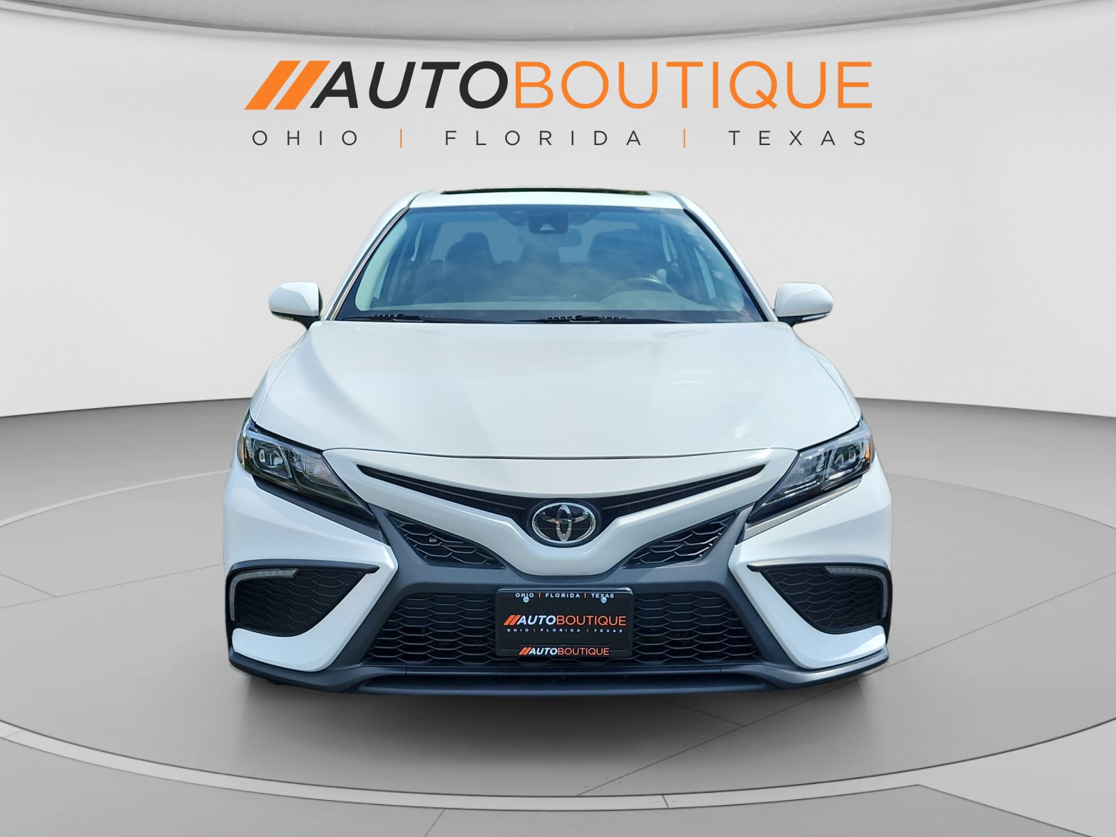 Used 2023 Toyota Camry SE w/ Cold Weather Package AWD/4WD image 8