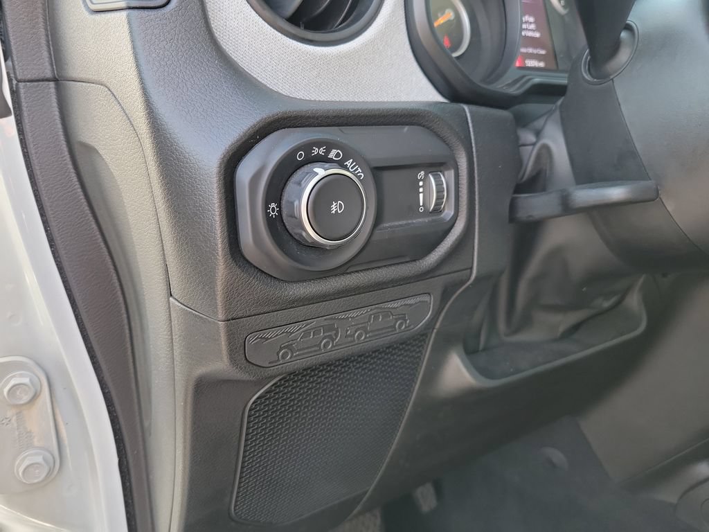 Used 2024 Jeep Wrangler Unlimited Sport AWD/4WD image 25
