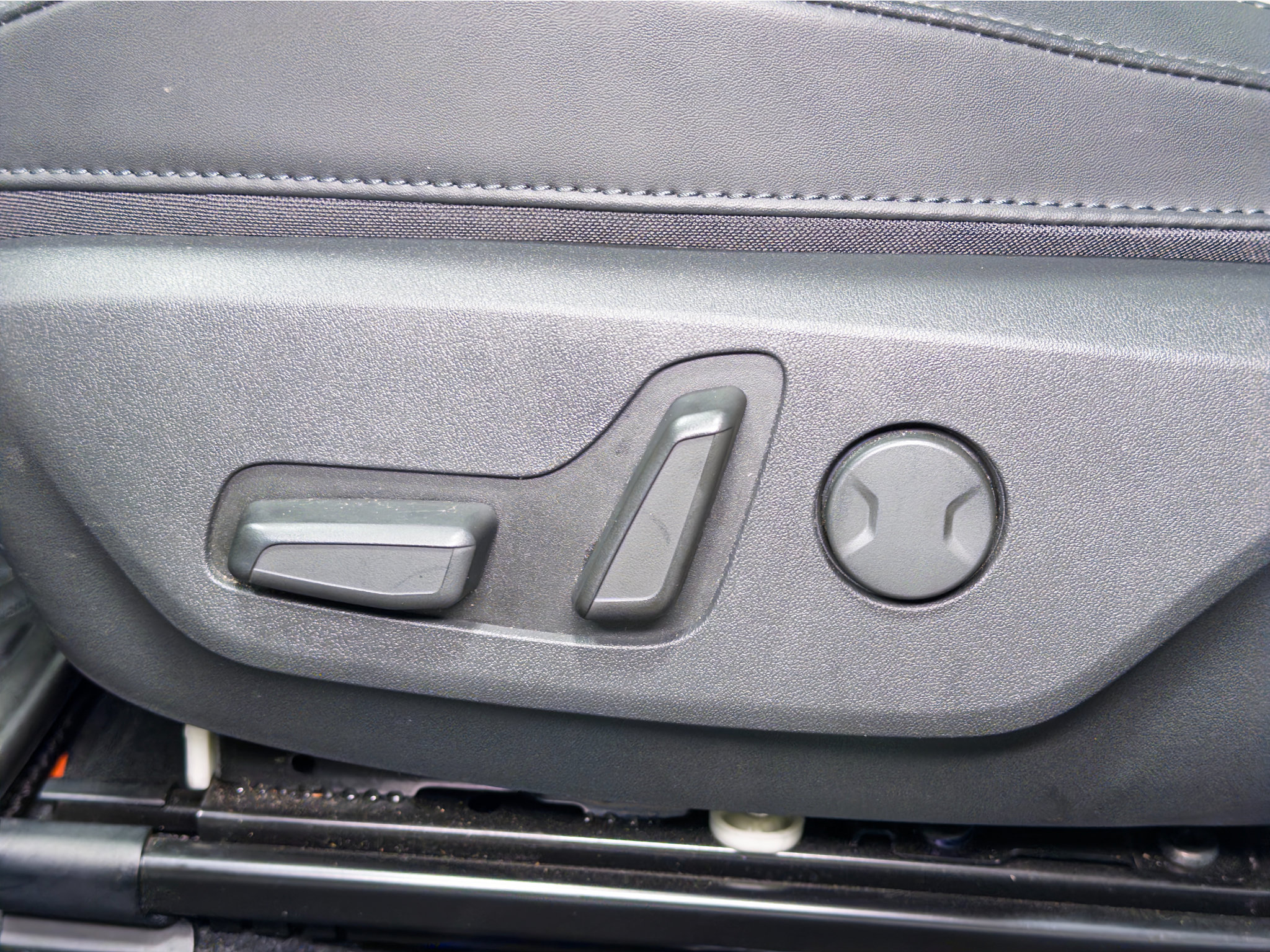 Used 2023 Kia Niro Wave w/ Wave Preserve Package FWD image 7