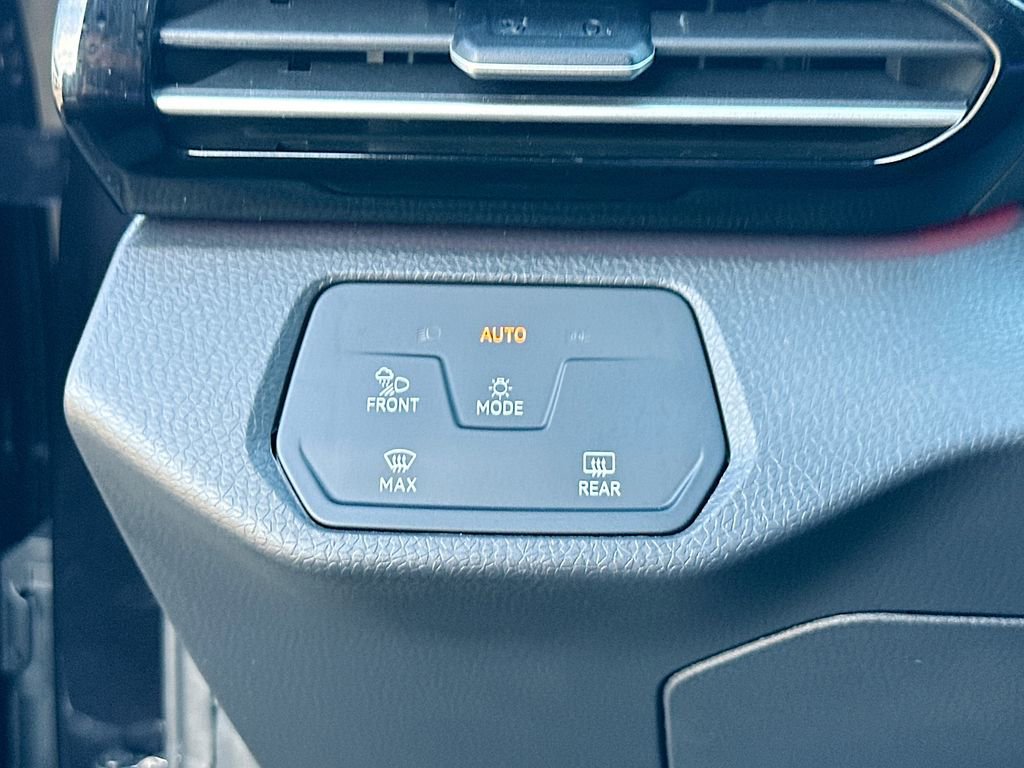 Used 2023 Volkswagen ID.4 Pro S Plus image 11