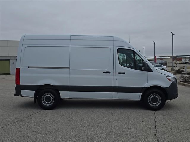 Used 2023 Mercedes-Benz Sprinter 144 Cargo image 3