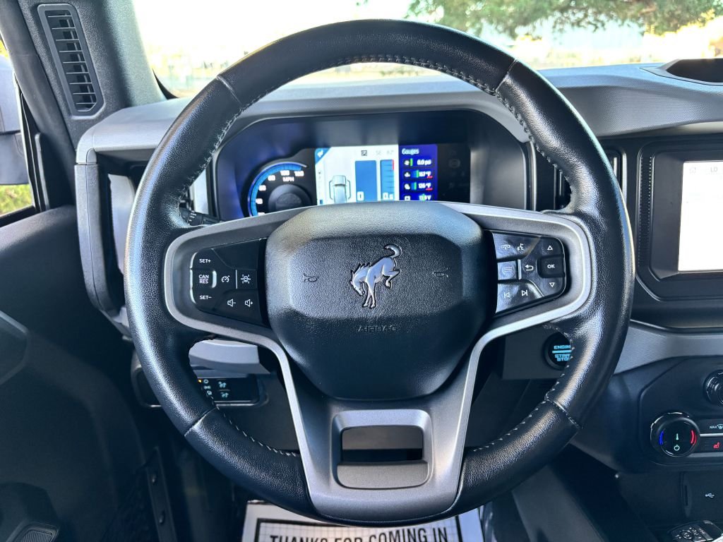 Used 2022 Ford Bronco Black Diamond w/ Sasquatch Package image 26