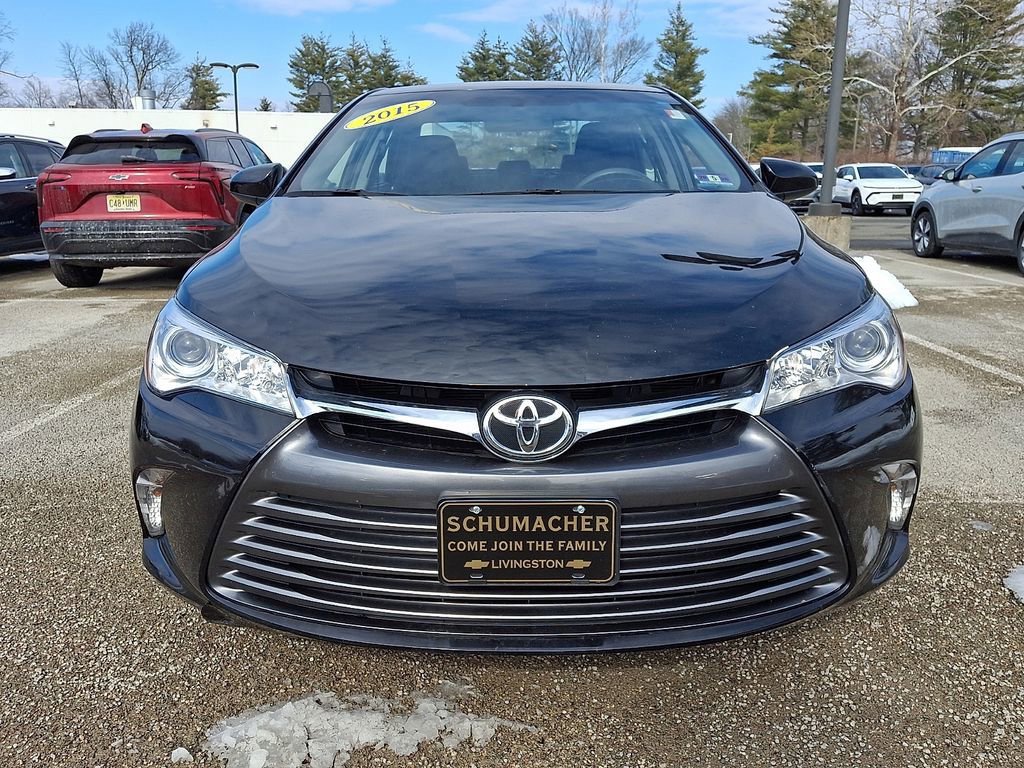 Used 2015 Toyota Camry LE image 2