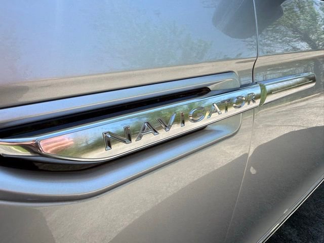 Used 2018 Lincoln Navigator L Reserve w/ Technology Package AWD/4WD image 7