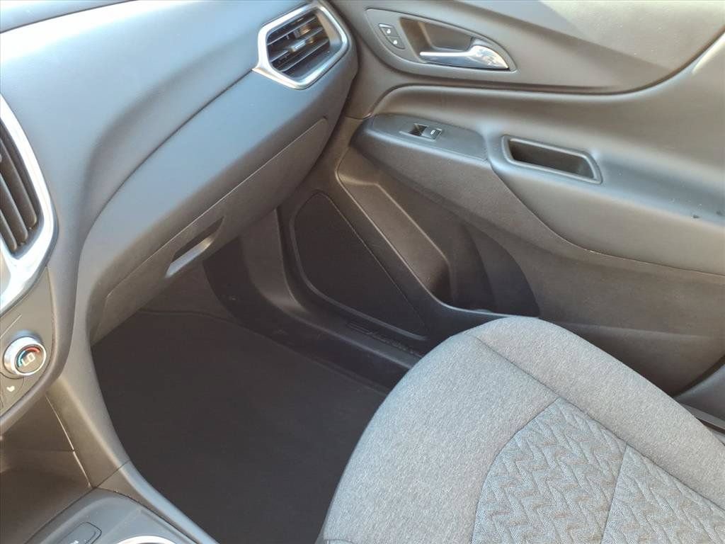 Used 2024 Chevrolet Equinox LT AWD/4WD image 34