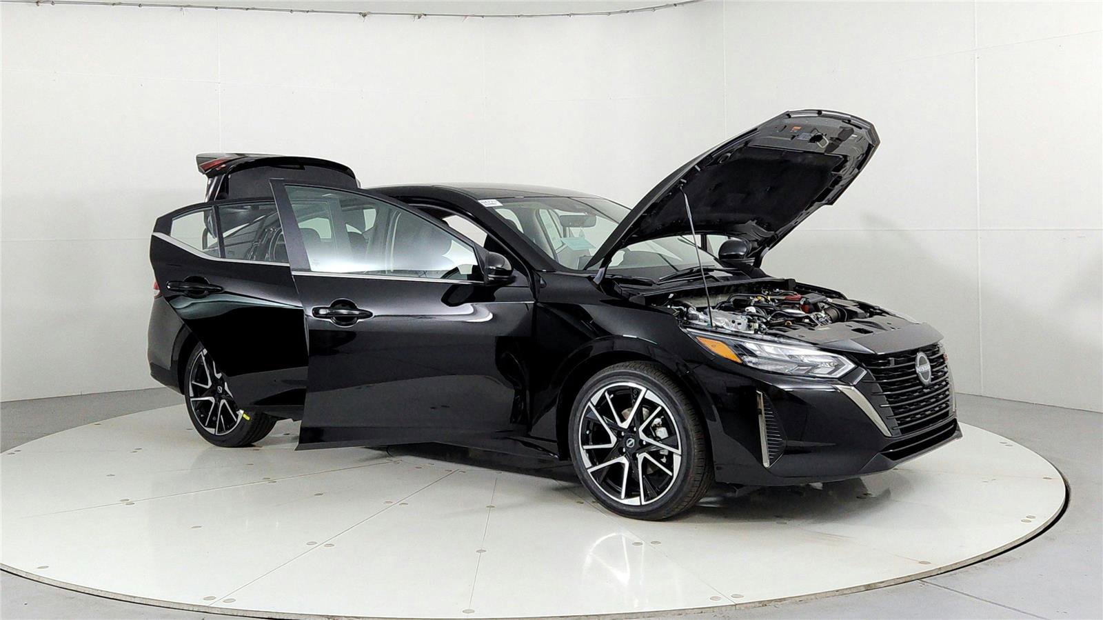 Used 2024 Nissan Sentra SR w/ Trunk Package FWD image 18