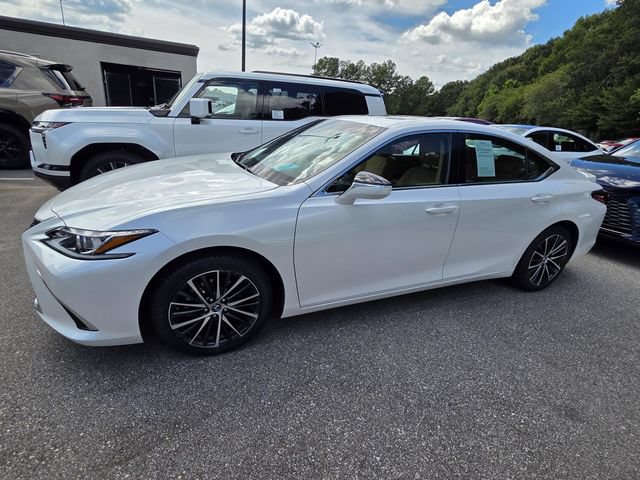 Certified 2023 Lexus ES 300h w/ Premium Package FWD image 14
