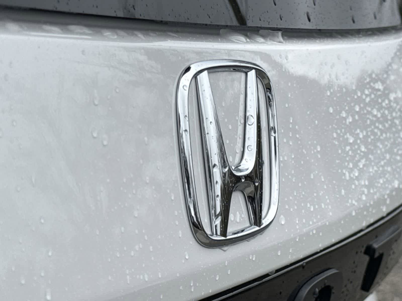 New 2026 Honda Pilot Sport image 10