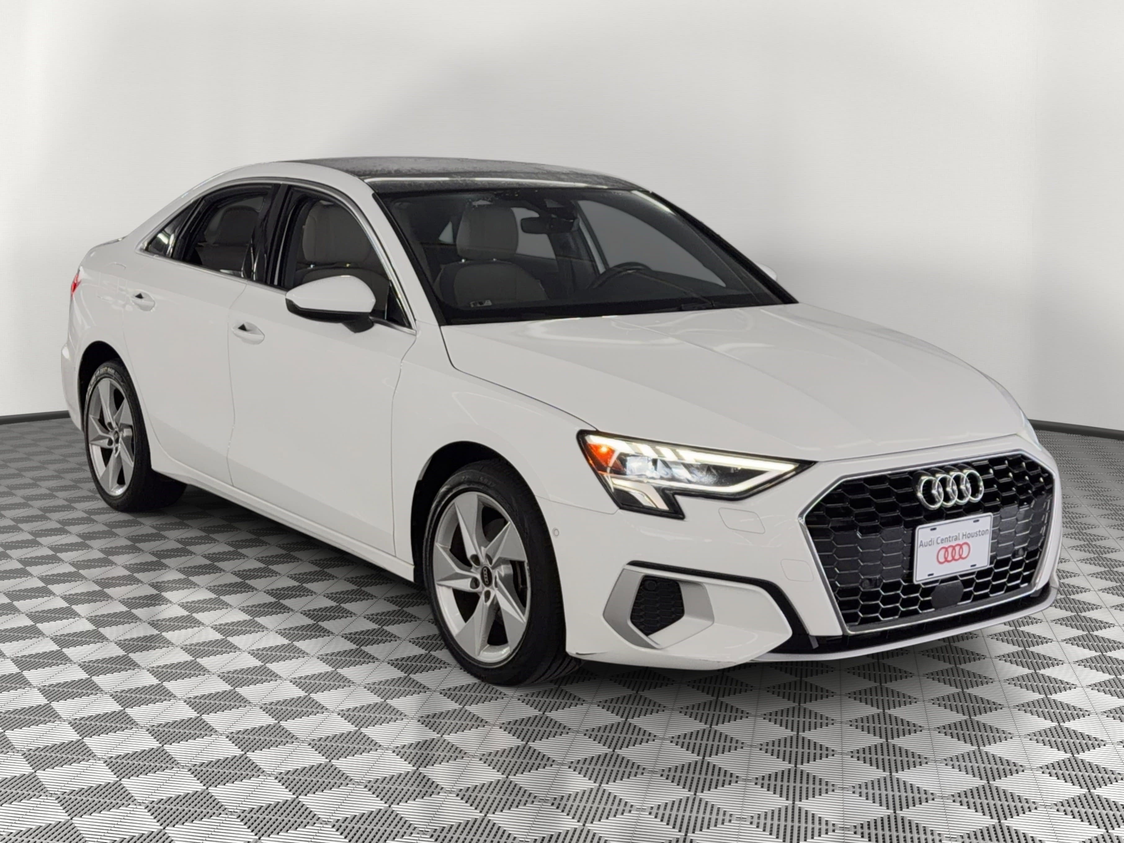 Used 2023 Audi A3 2.0T Premium w/ Convenience Package image 7