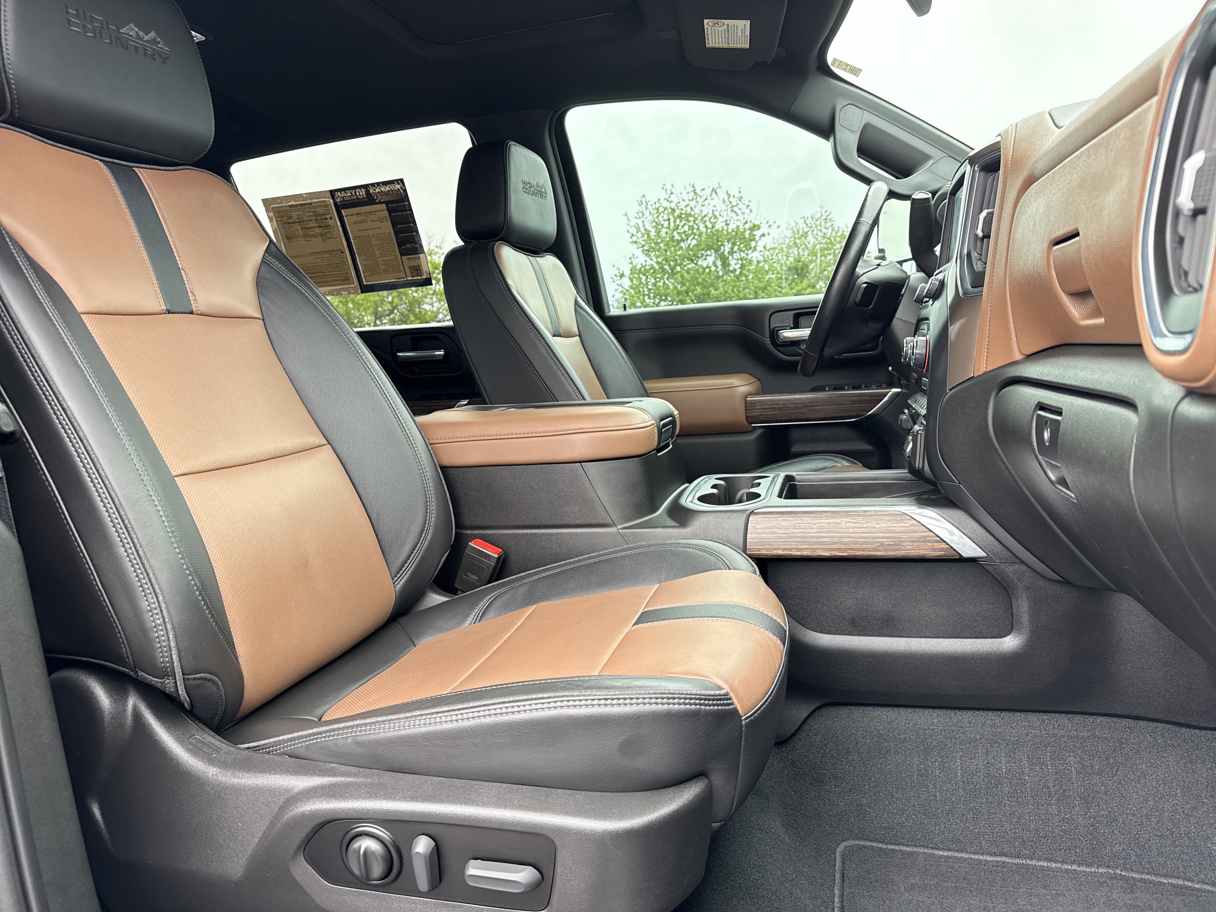 Used 2022 Chevrolet Silverado 2500 High Country w/ Z71 Off-Road Package image 21