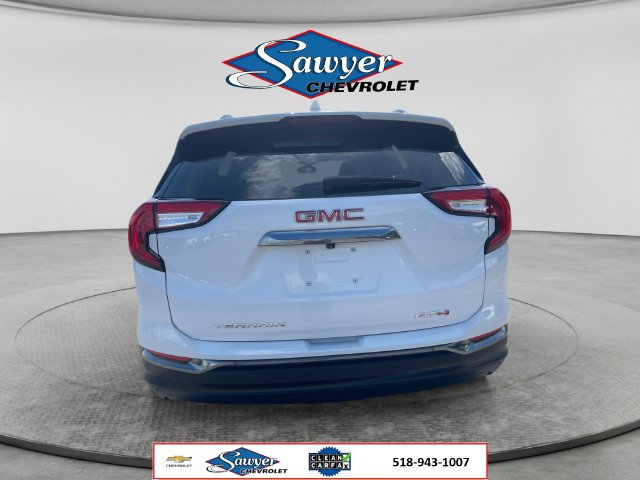Used 2024 GMC Terrain AT4 w/ Tech Package AWD/4WD image 4