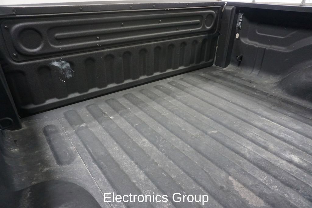 Used 2022 RAM 1500 Classic SLT w/ Electronics Convenience Group image 5