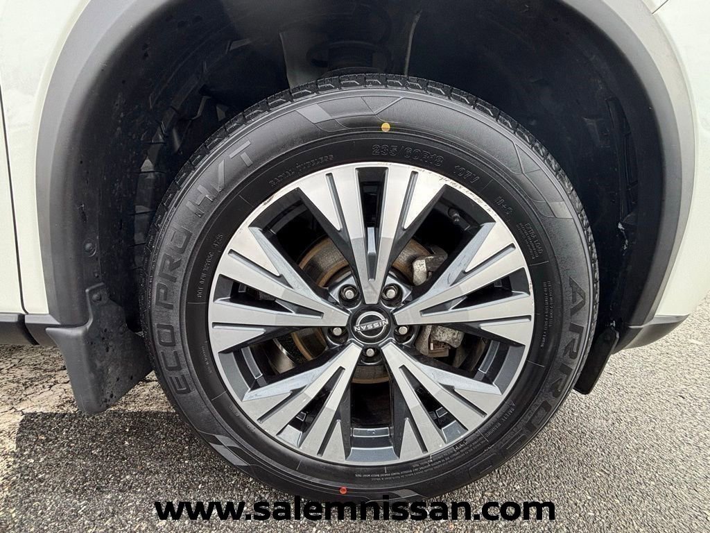 Certified 2023 Nissan Rogue SV w/ SV Premium B Package image 19