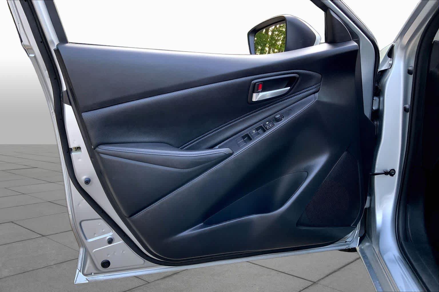 Used 2020 Toyota Yaris XLE FWD image 22