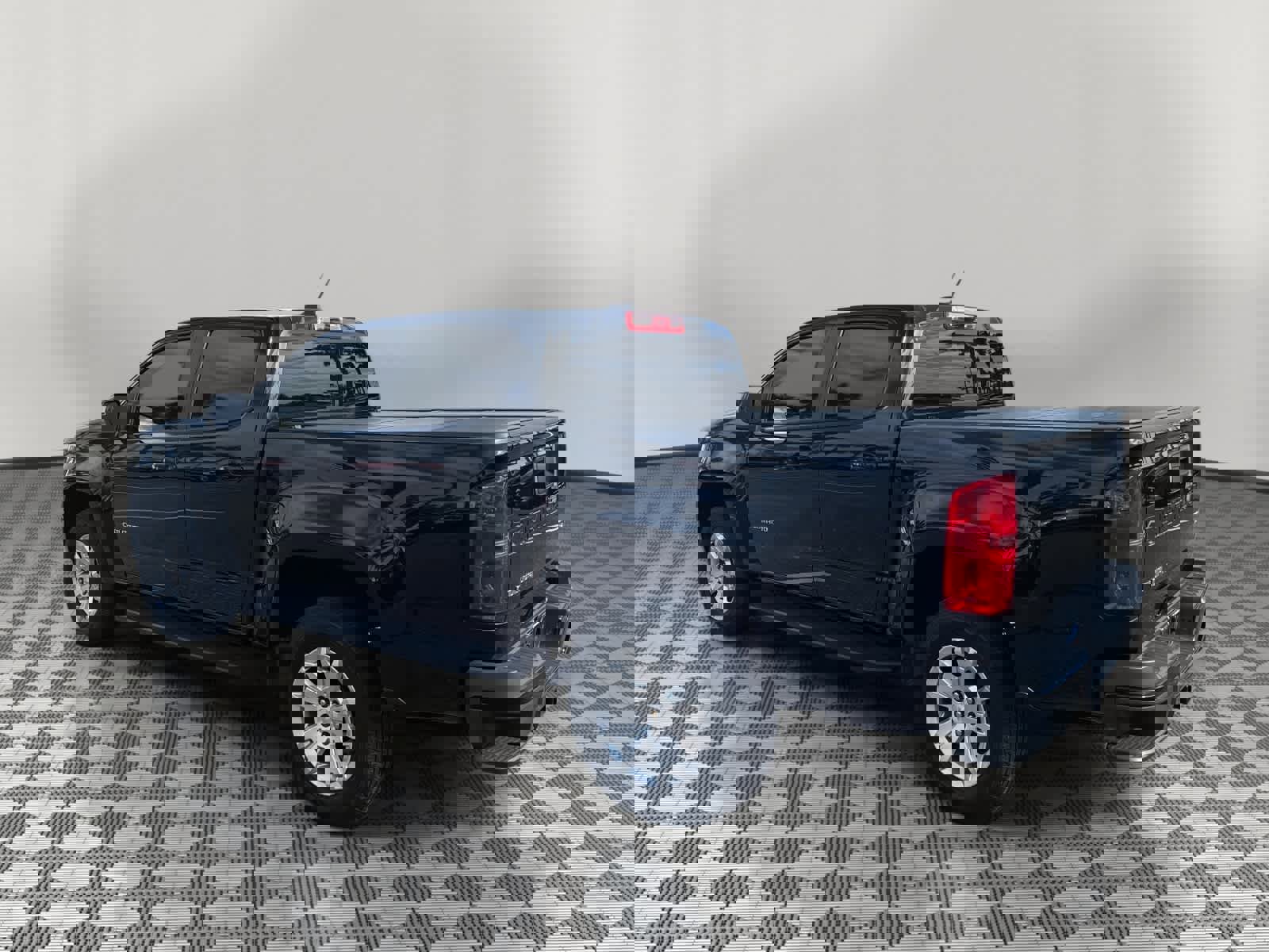 Used 2022 Chevrolet Colorado LT w/ LT Convenience Package image 7