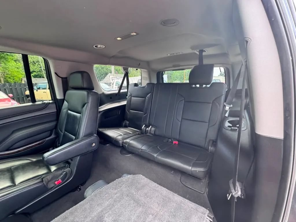 Used 2019 Chevrolet Suburban LT AWD/4WD image 13