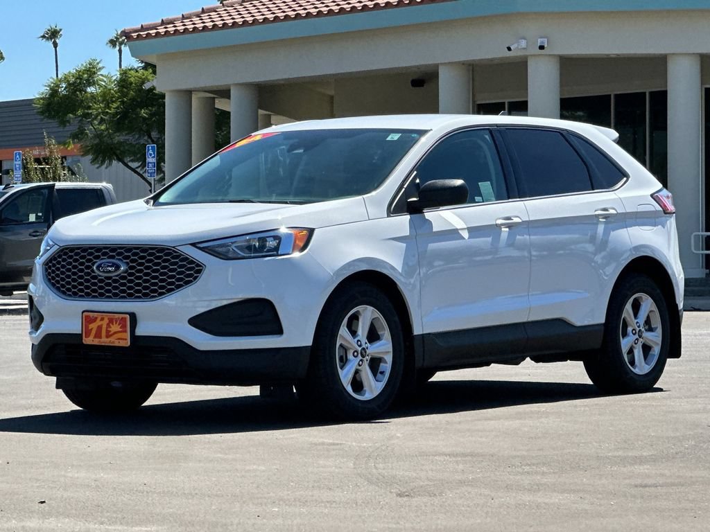 Used 2024 Ford Edge SE
