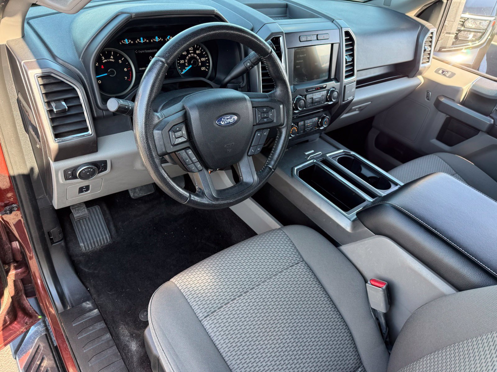 Used 2016 Ford F150 XLT w/ Equipment Group 302A Luxury AWD/4WD image 12