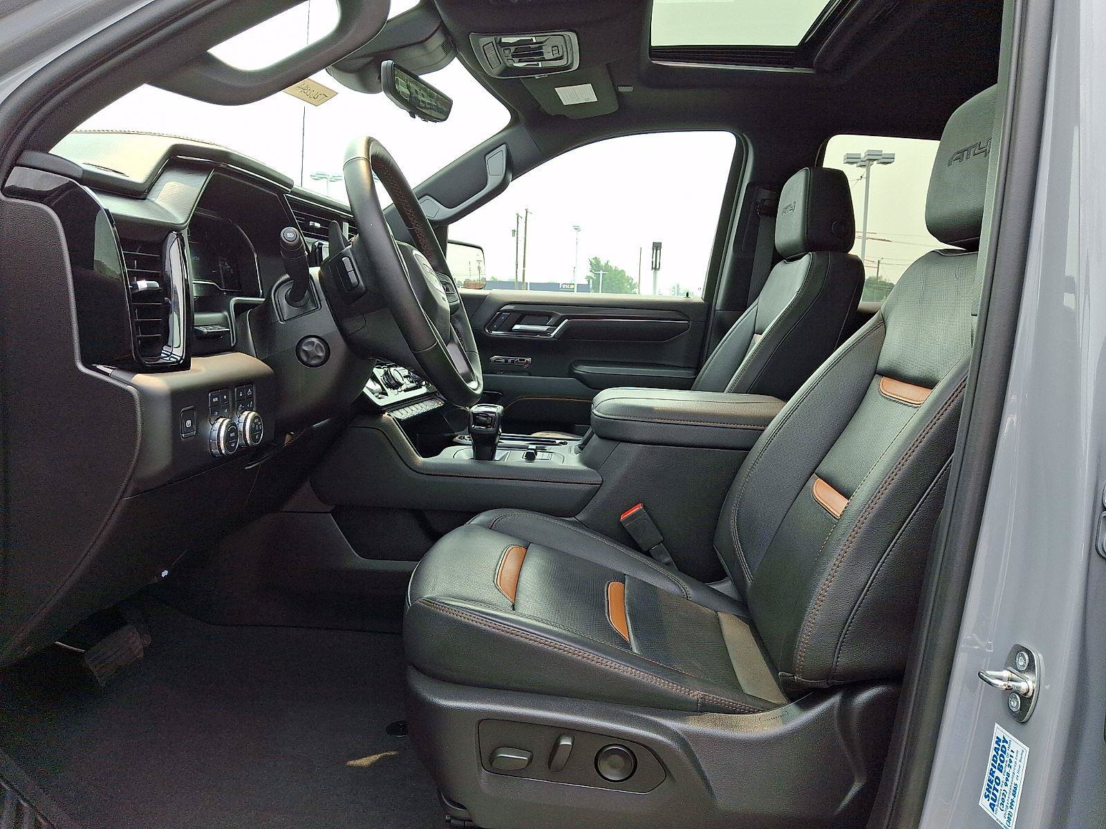 Used 2024 GMC Sierra 1500 AT4 w/ Technology Package AWD/4WD image 10