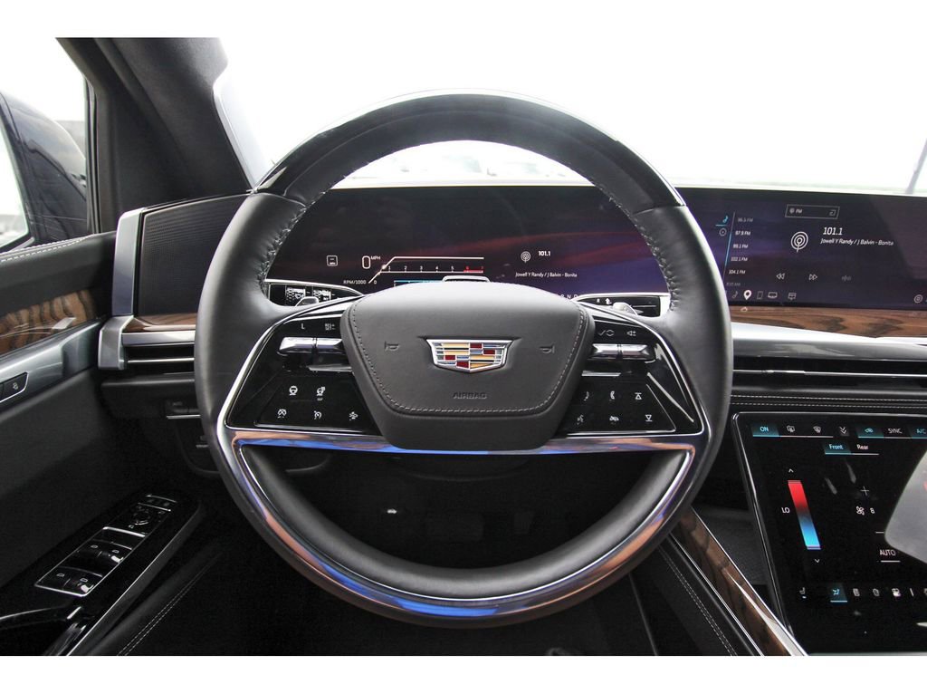 Certified 2025 Cadillac Escalade Sport Platinum w/ LPO, ONYX Package AWD/4WD image 15