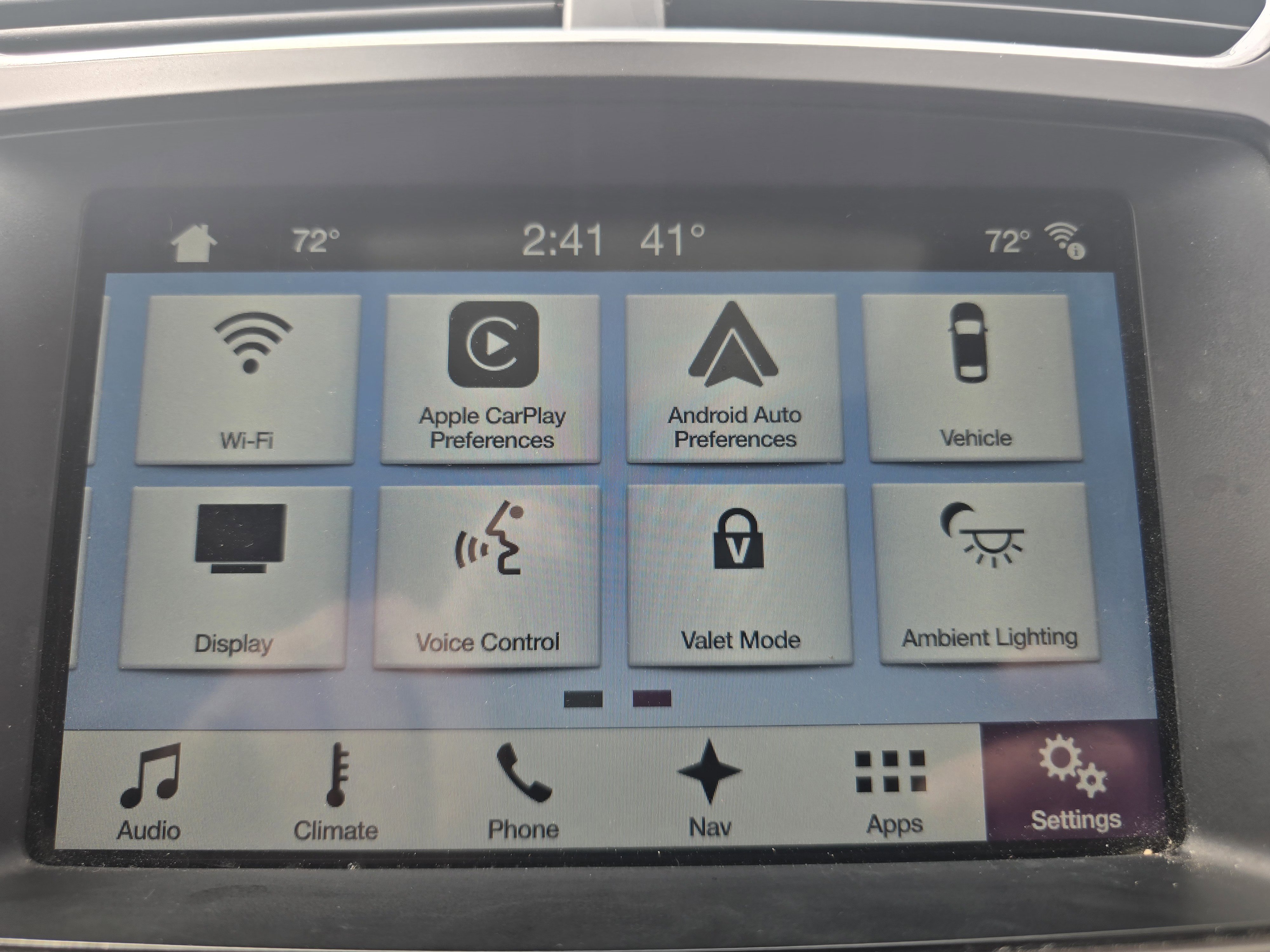 Used 2017 Ford Explorer Limited image 29