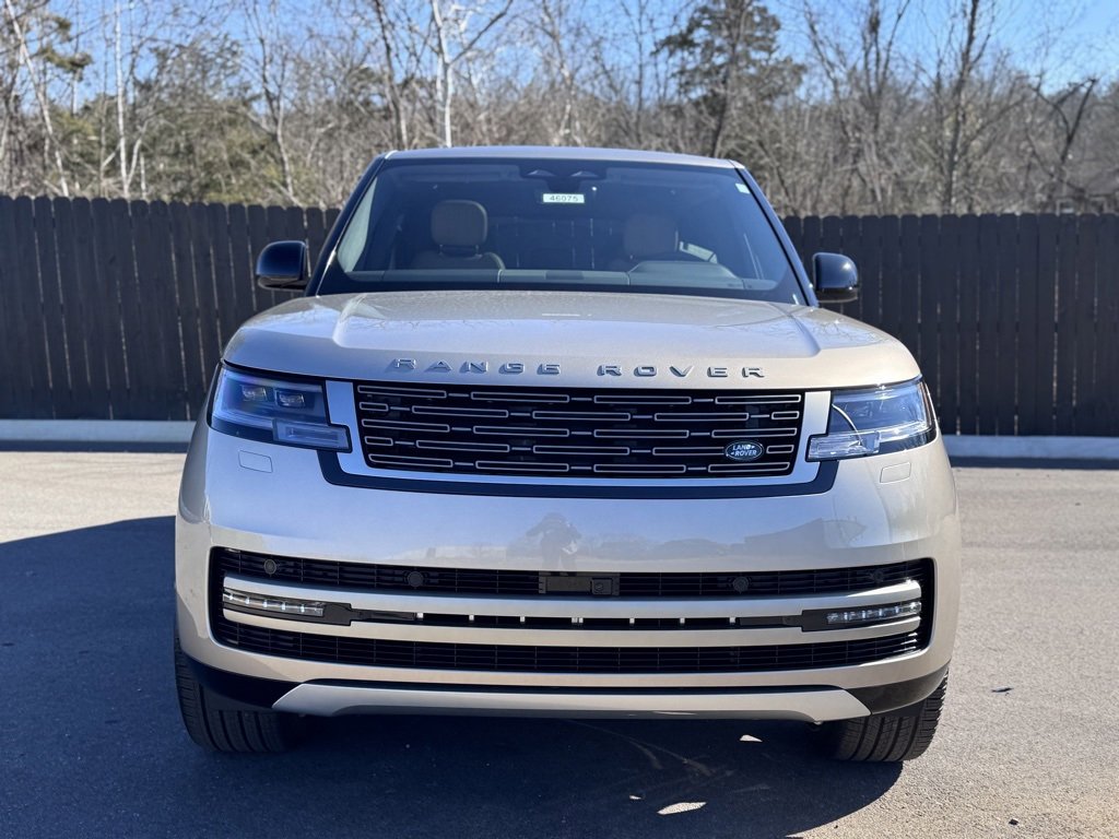 New 2026 Land Rover Range Rover SE video 2