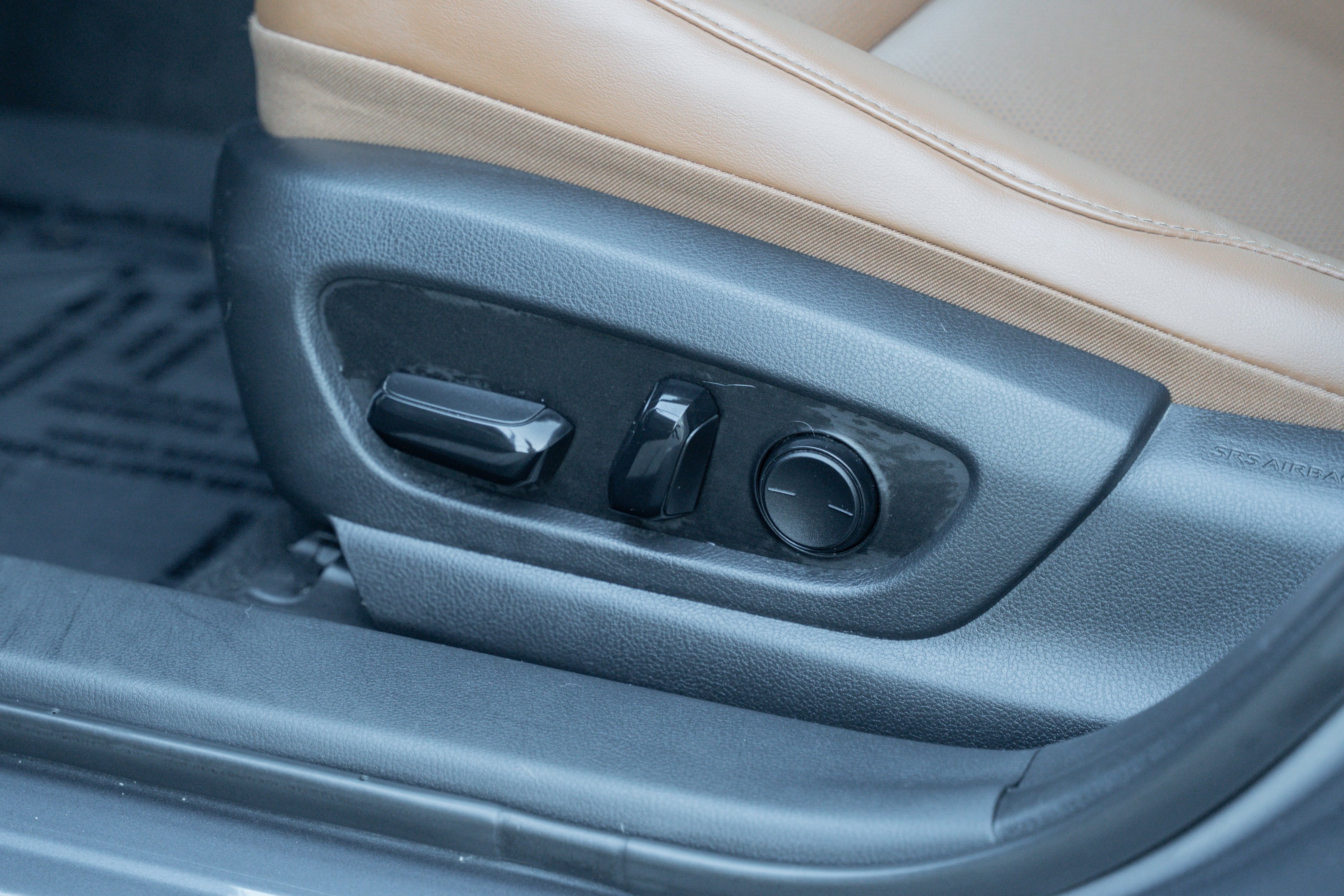 Used 2020 Lexus UX 250h w/ Premium Package image 19