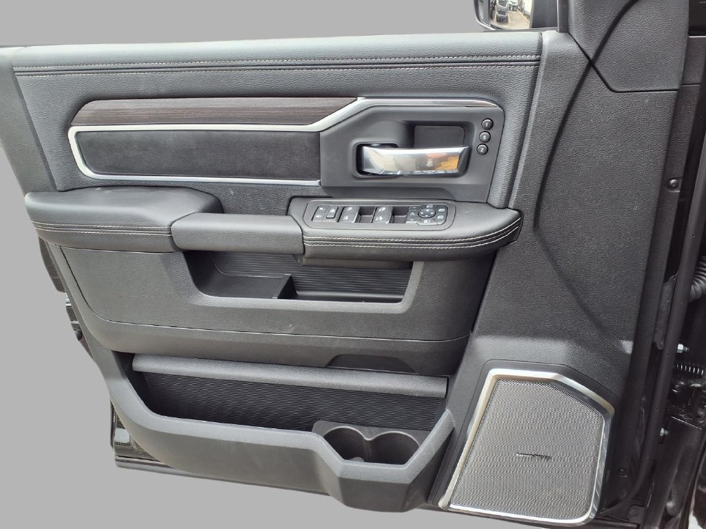 New 2027 RAM 2500 Laramie AWD/4WD image 17