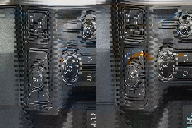 Used 2025 Ford F250 XLT w/ FX4 Off-Road Package image 22