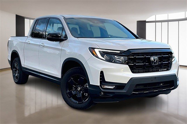 Certified 2024 Honda Ridgeline Black Edition image 3