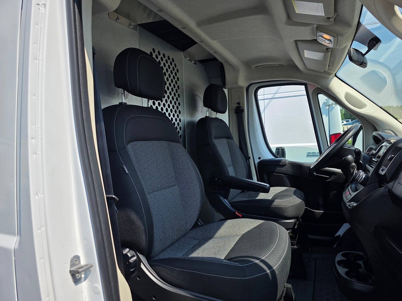 Used 2021 RAM ProMaster 2500 FWD image 8