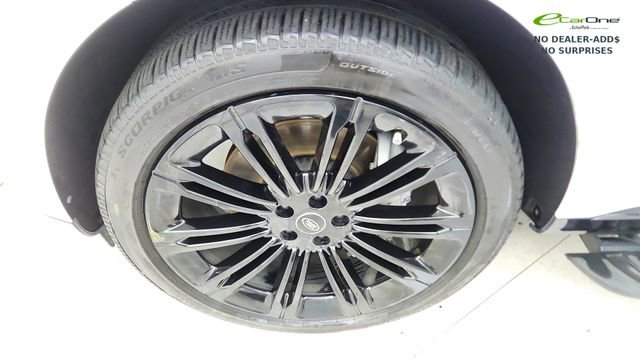 Used 2025 Land Rover Range Rover SE image 59