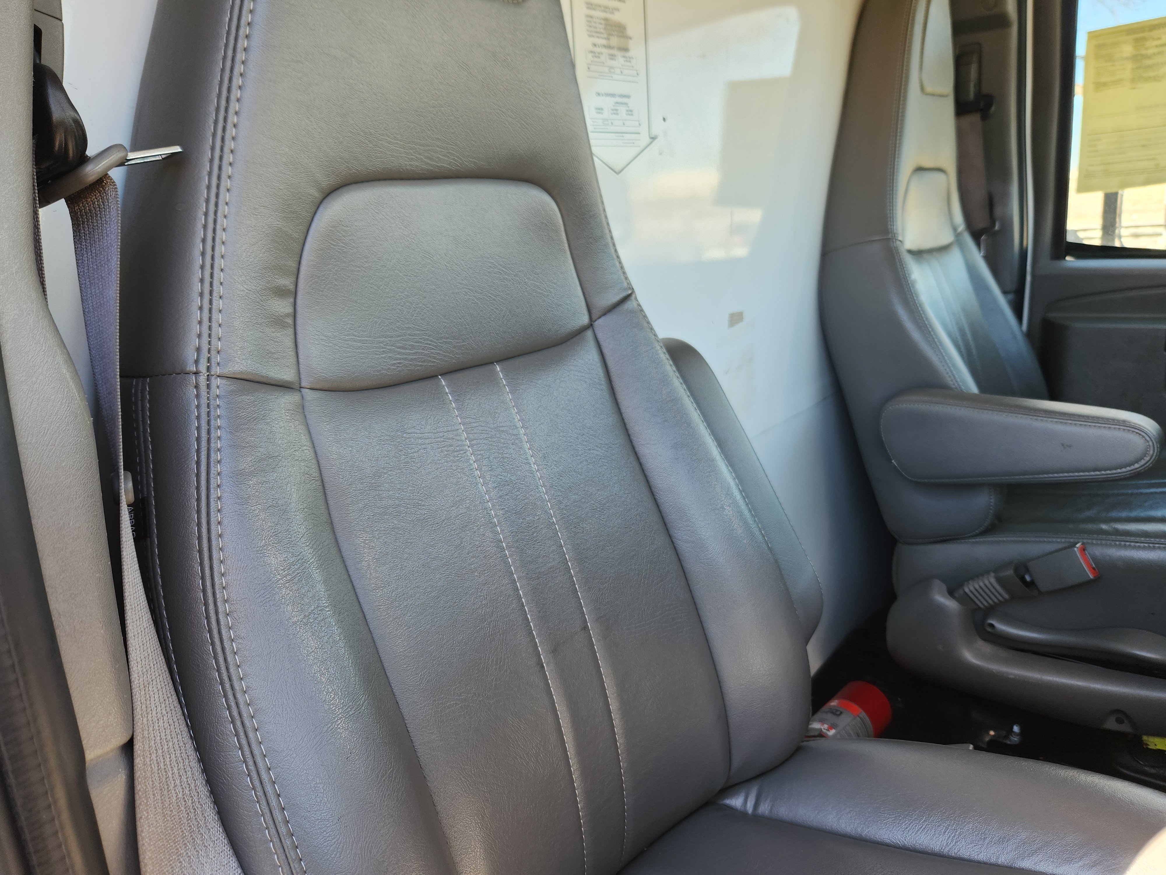 Used 2022 GMC Savana 3500 CUTWAY w/ Power Convenience Package RWD image 10