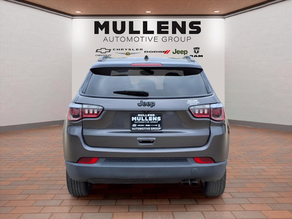Used 2019 Jeep Compass Latitude FWD image 6