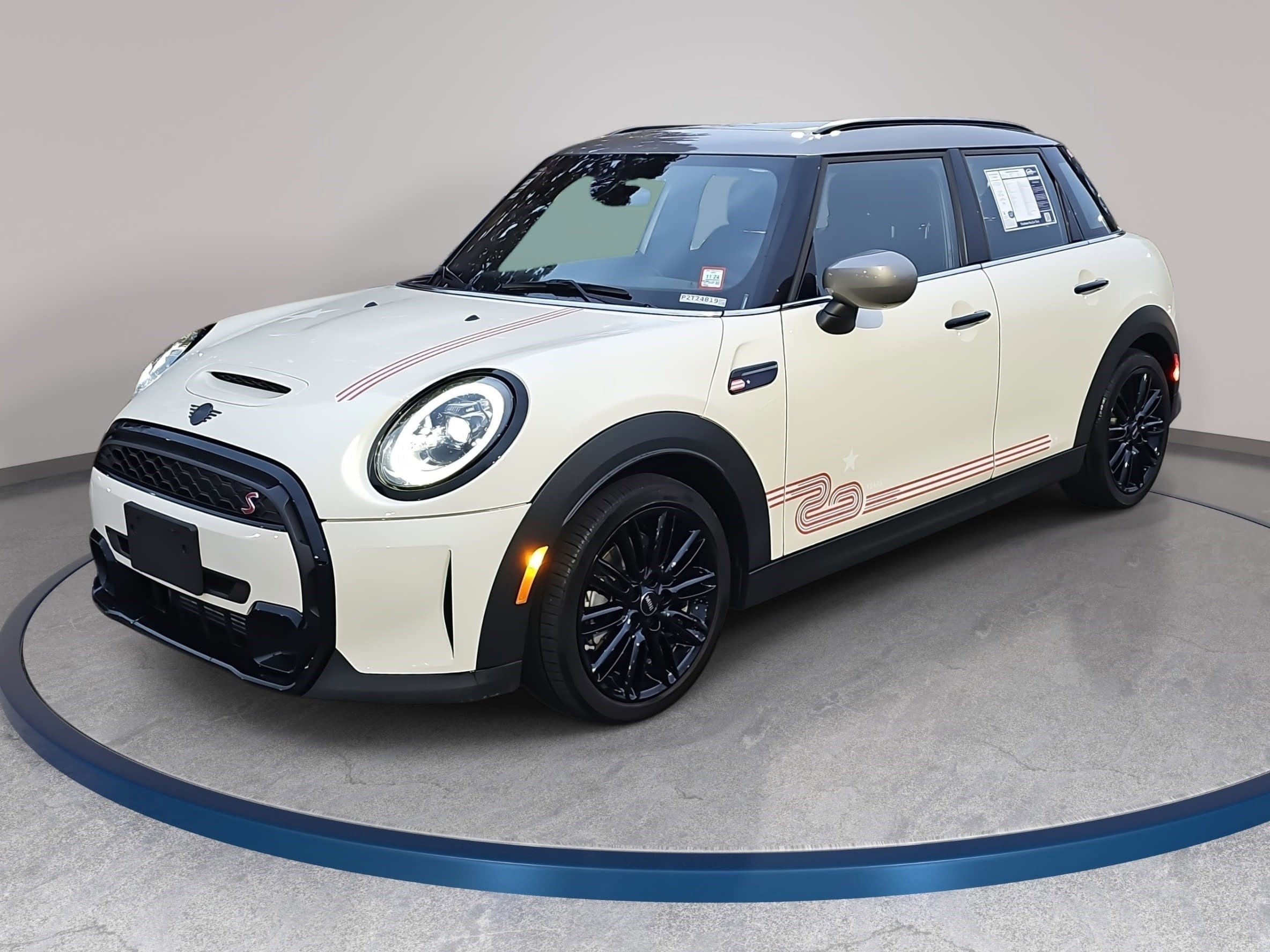 Used 2023 MINI Cooper S image 1