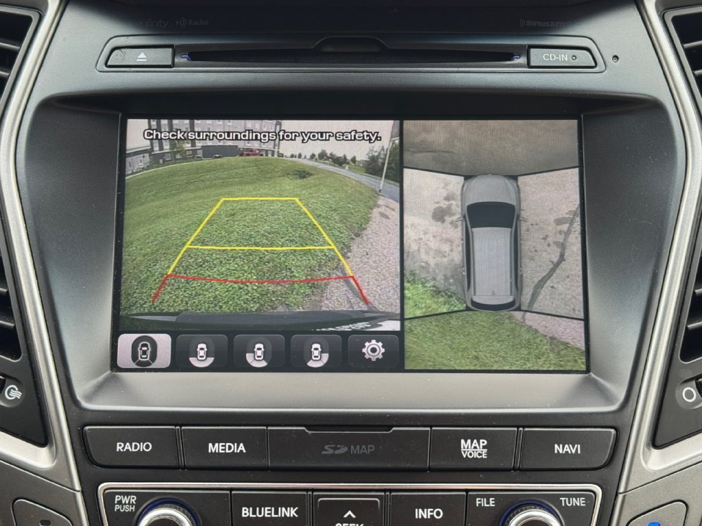 Used 2017 Hyundai Santa Fe Limited w/ Cargo Package AWD/4WD image 22