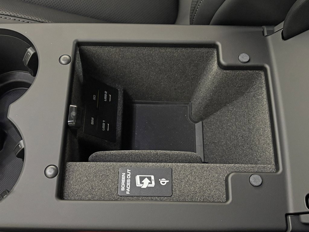 New 2026 Porsche Macan image 32