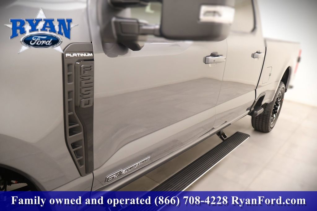 New 2026 Ford F250 Platinum w/ FX4 Off-Road Package image 36