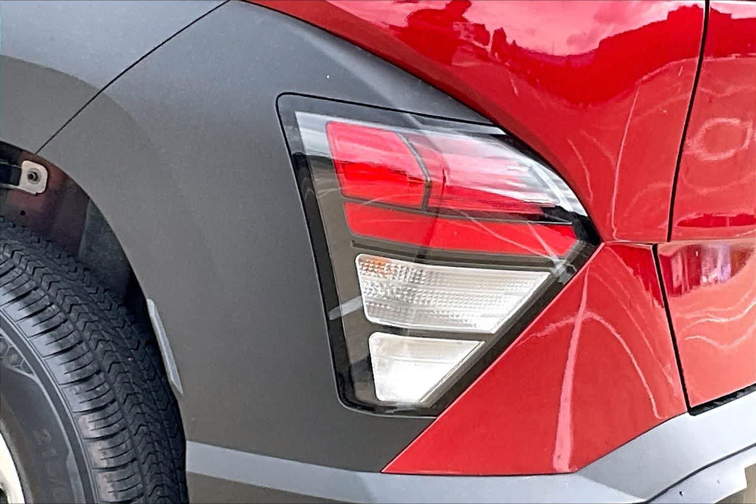 Used 2024 Hyundai Kona SE AWD/4WD image 31