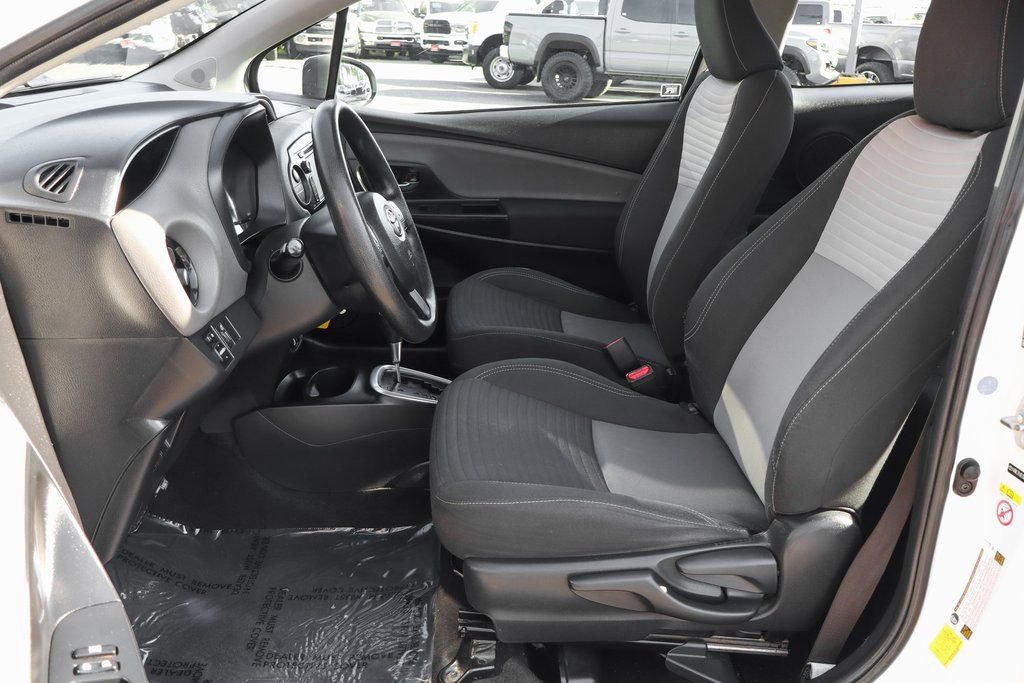 Used 2018 Toyota Yaris LE w/ Carpet Mat Package image 18