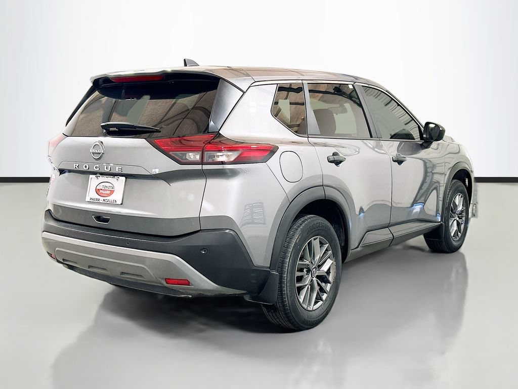 Used 2023 Nissan Rogue S FWD image 4