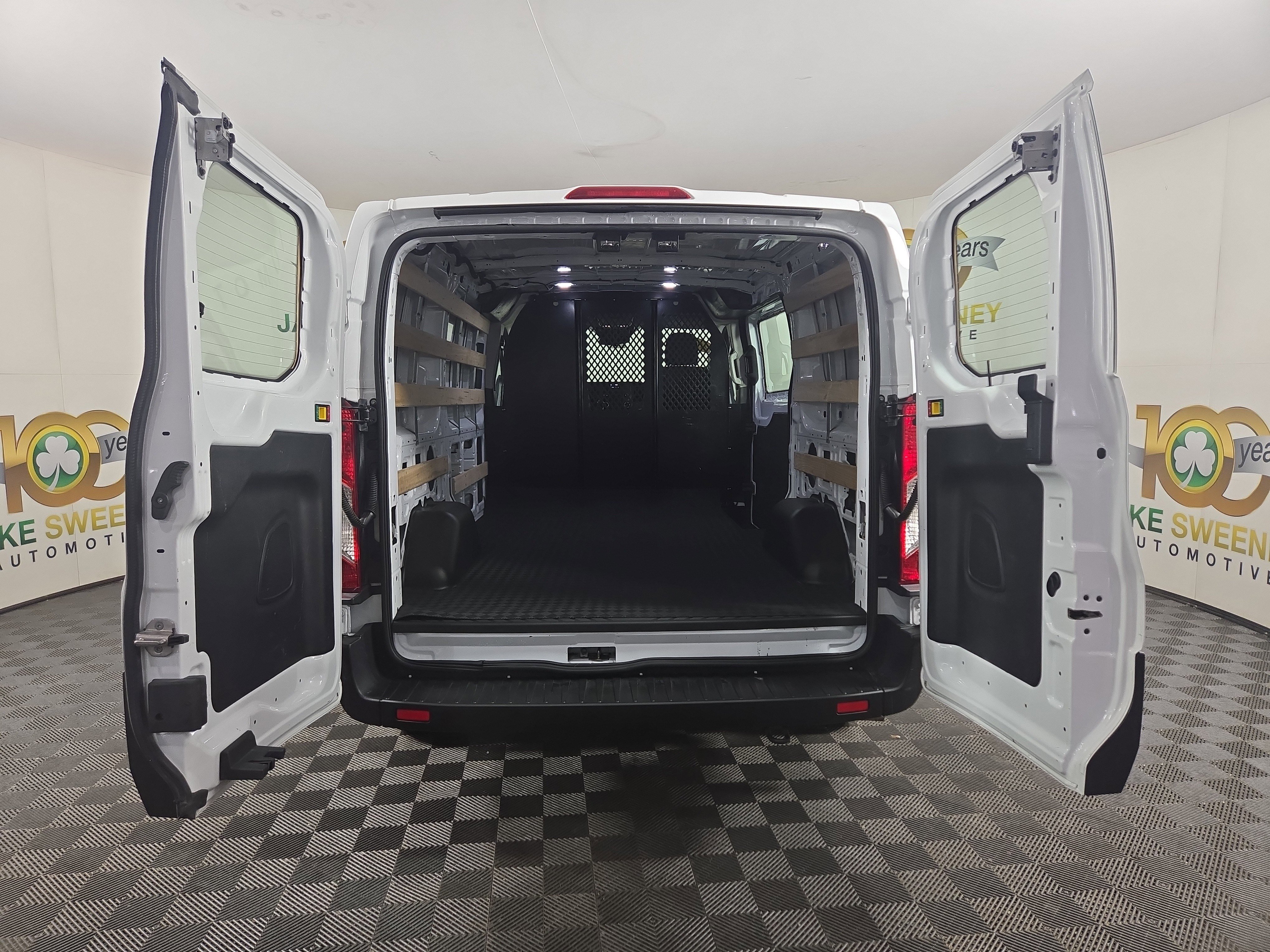 Used 2024 Ford Transit 250 Low Roof AWD w/ Exterior Upgrade Package image 29